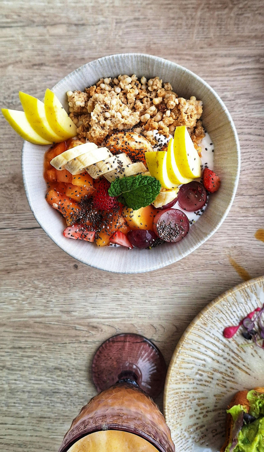 Salade poire, noix & fromage
